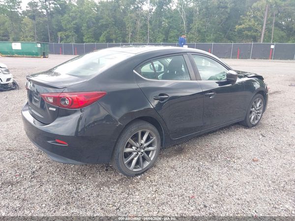 2018 MAZDA MAZDA3 TOURING