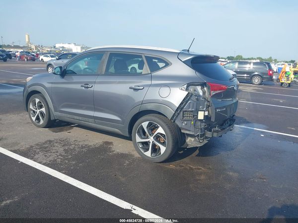 2016 HYUNDAI TUCSON SPORT