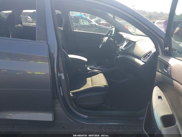 2016 HYUNDAI TUCSON SPORT