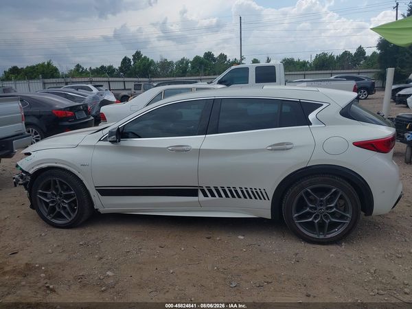 2017 INFINITI QX30 SPORT