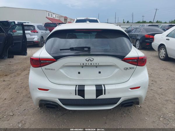 2017 INFINITI QX30 SPORT
