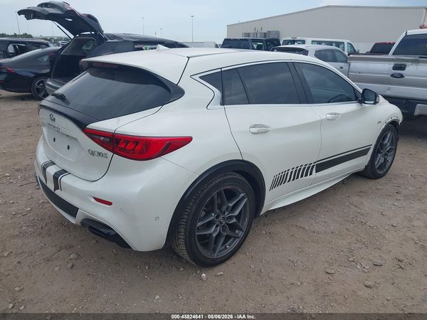 2017 INFINITI QX30 SPORT