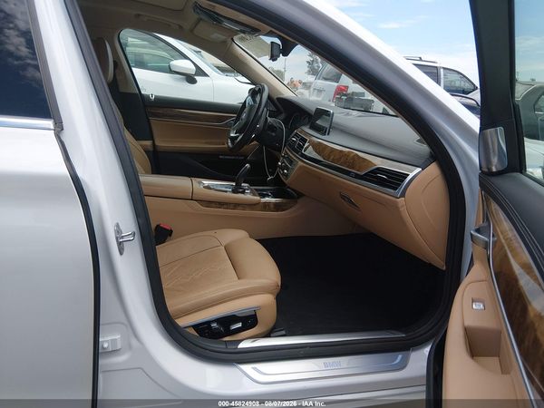 2016 BMW 750I XDRIVE