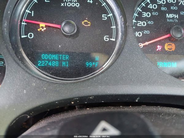 2012 CHEVROLET SUBURBAN LT — I118