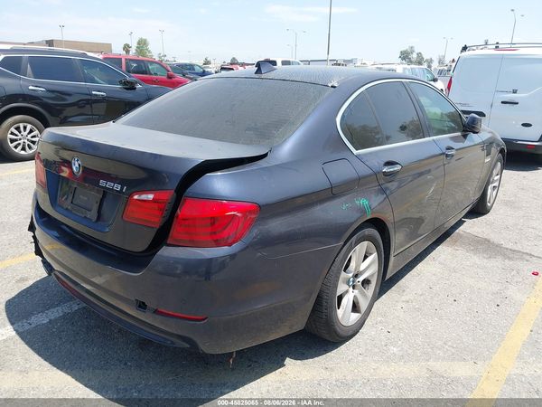 2012 BMW 528I