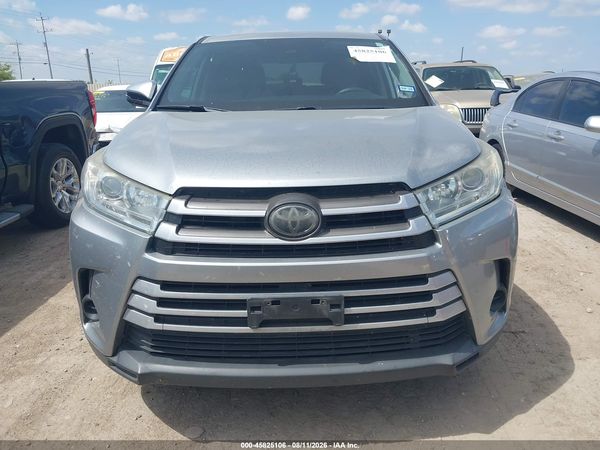2018 TOYOTA HIGHLANDER LE