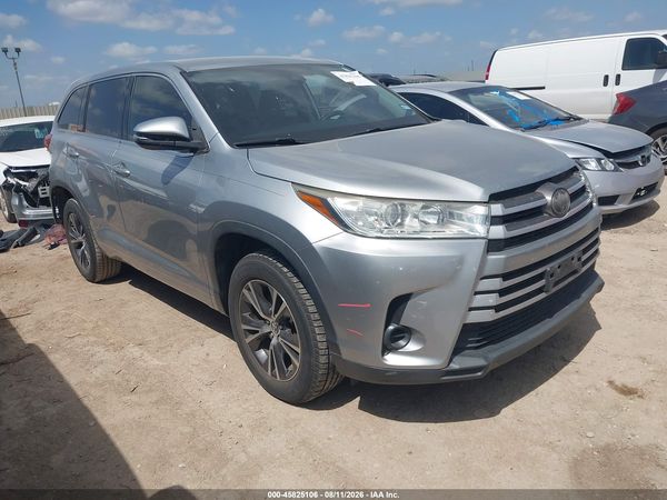 2018 TOYOTA HIGHLANDER LE