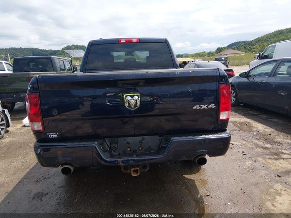 2017 RAM 1500 EXPRESS  4X4 6'4 BOX