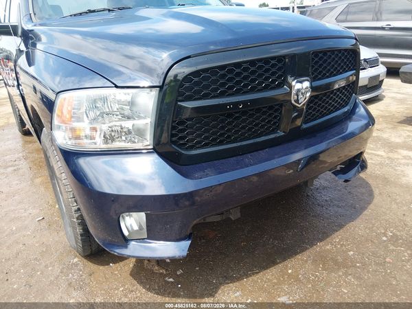 2017 RAM 1500 EXPRESS  4X4 6'4 BOX