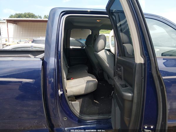 2017 RAM 1500 EXPRESS  4X4 6'4 BOX