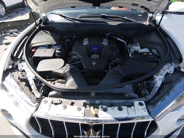 2017 MASERATI LEVANTE S