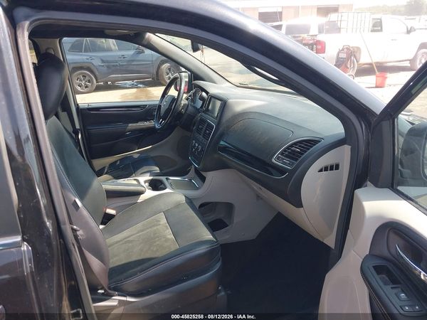 2019 DODGE GRAND CARAVAN SXT — I5
