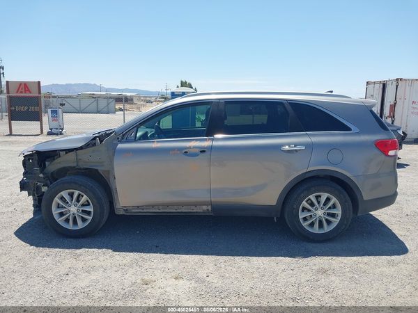 2017 KIA SORENTO 2.4L LX