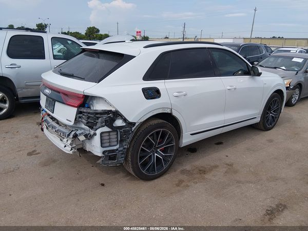 2022 AUDI Q8