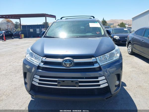 2018 TOYOTA HIGHLANDER XLE