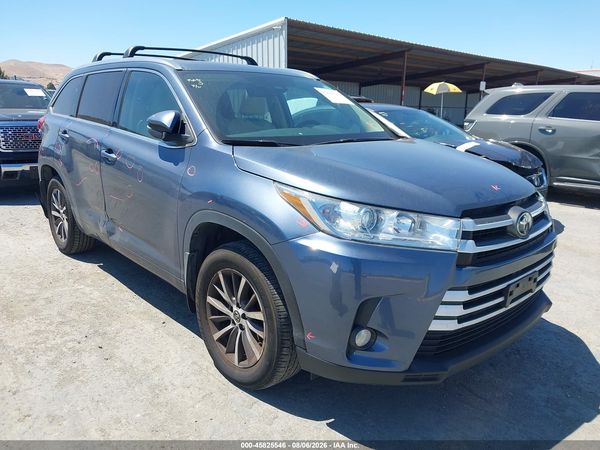 2018 TOYOTA HIGHLANDER XLE