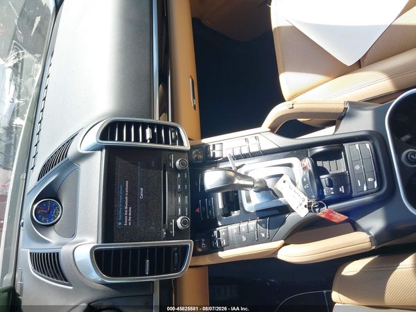 2017 PORSCHE CAYENNE PLATINUM EDITION