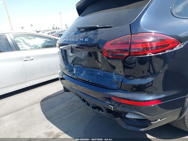 2017 PORSCHE CAYENNE PLATINUM EDITION