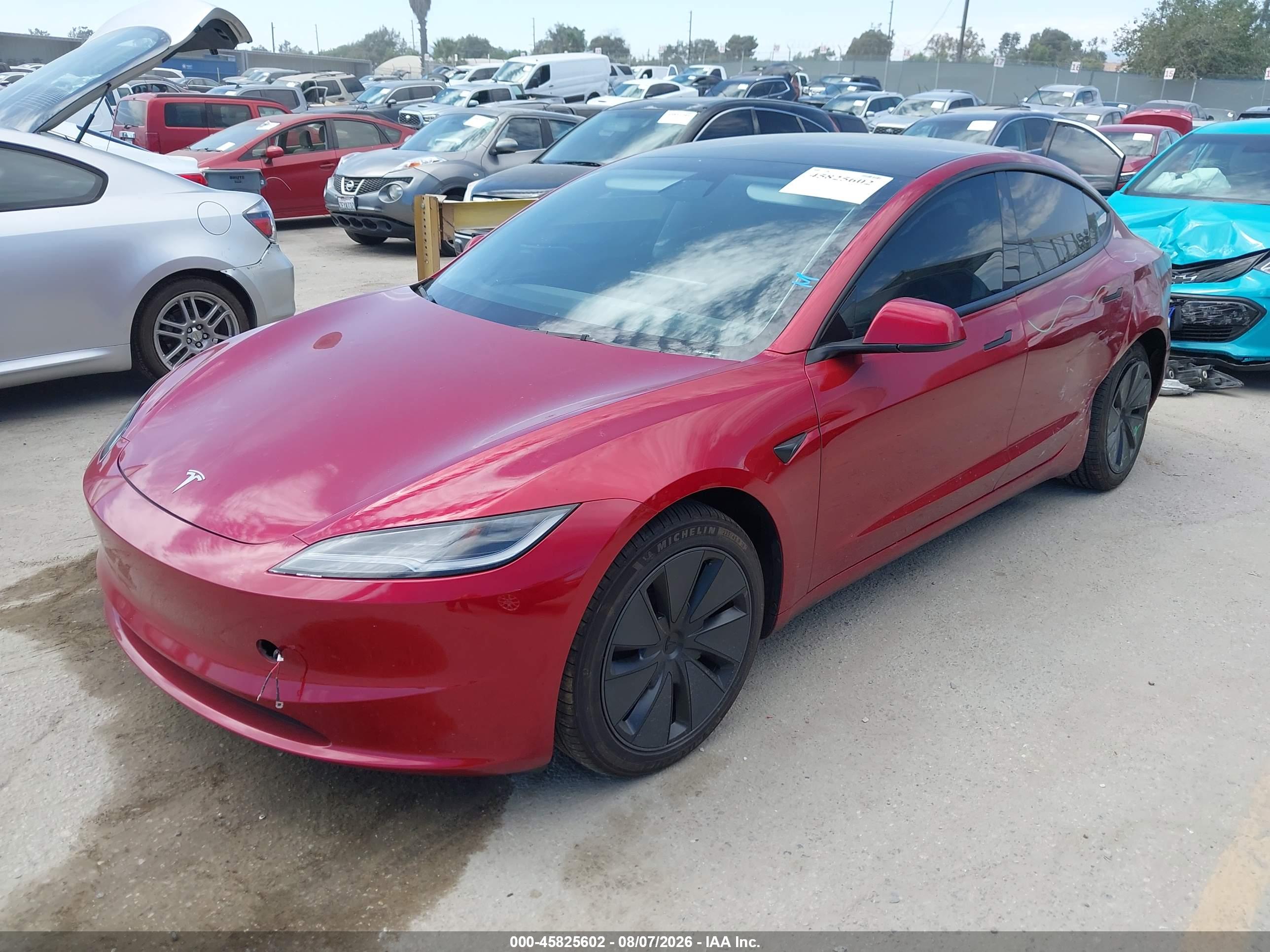 2025 TESLA MODEL 3 — I2