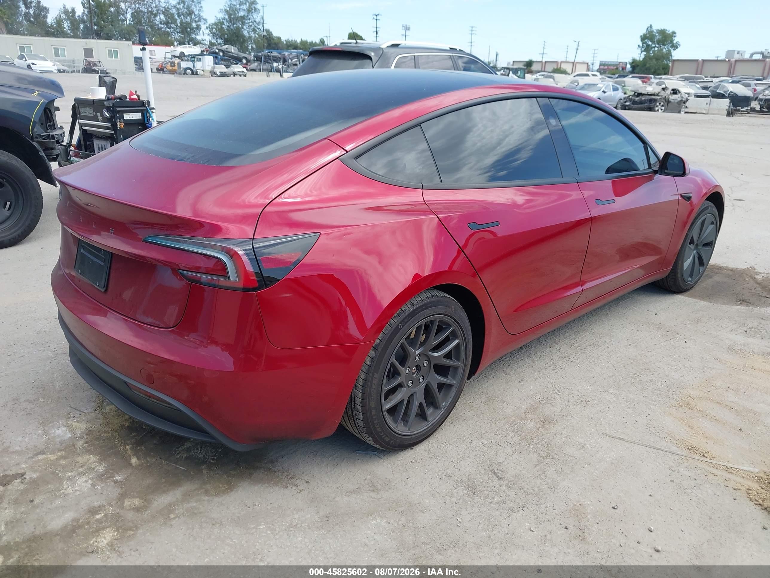 2025 TESLA MODEL 3 — I4