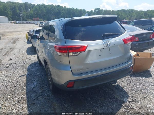 2017 TOYOTA HIGHLANDER XLE