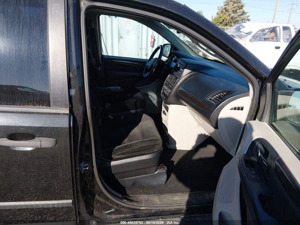 2016 DODGE GRAND CARAVAN SE/SXT — I5