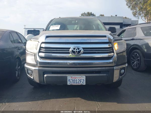 2017 TOYOTA TUNDRA SR5 5.7L V8
