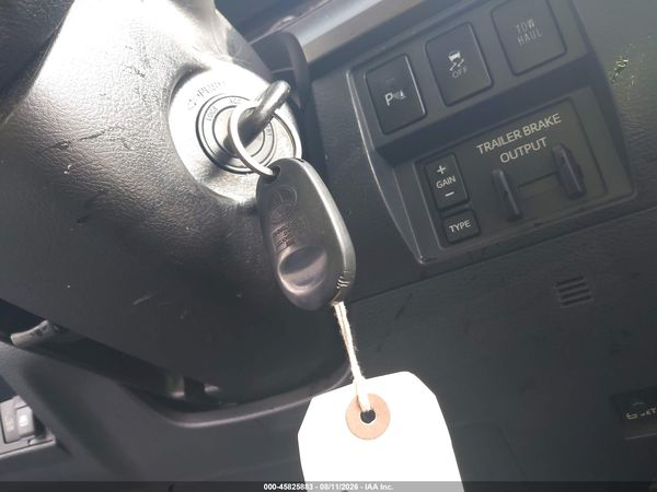 2017 TOYOTA TUNDRA SR5 5.7L V8