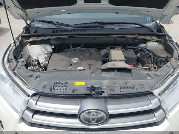 2018 TOYOTA HIGHLANDER LE PLUS