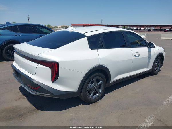2026 KIA K4 LXS