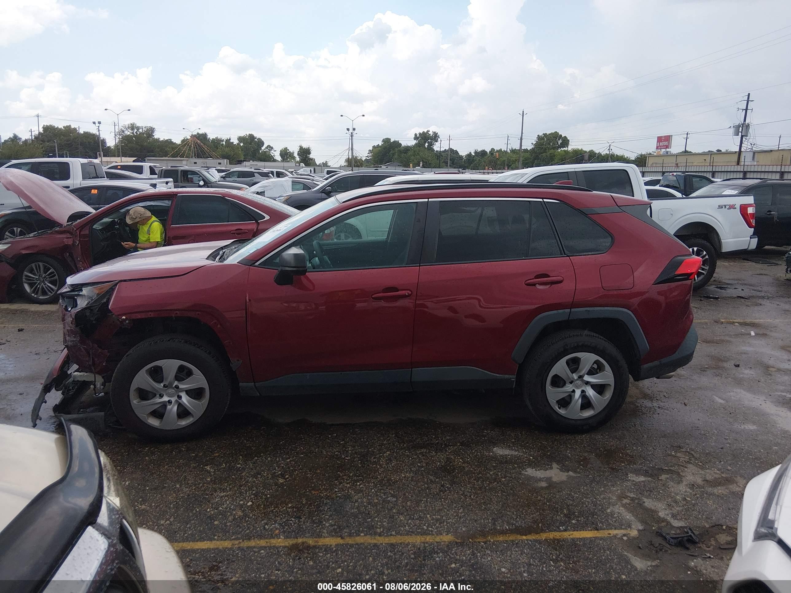 2021 TOYOTA RAV4 LE
