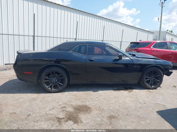 2018 DODGE CHALLENGER SXT