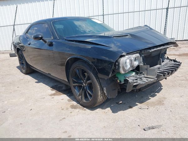 2018 DODGE CHALLENGER SXT