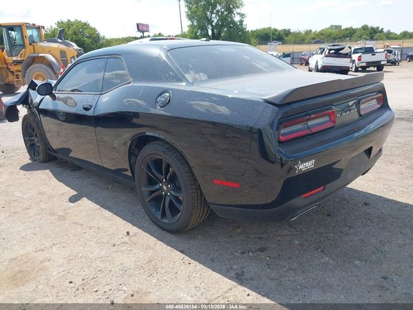 2018 DODGE CHALLENGER SXT