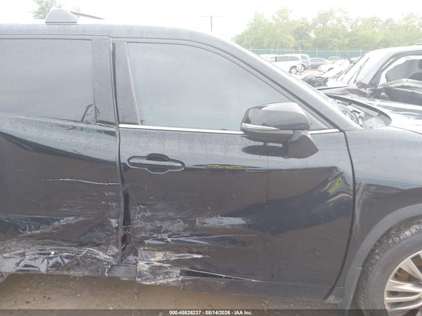 2022 TOYOTA HIGHLANDER PLATINUM