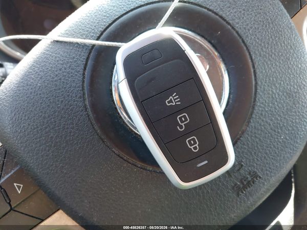 2016 JEEP GRAND CHEROKEE LIMITED — I11