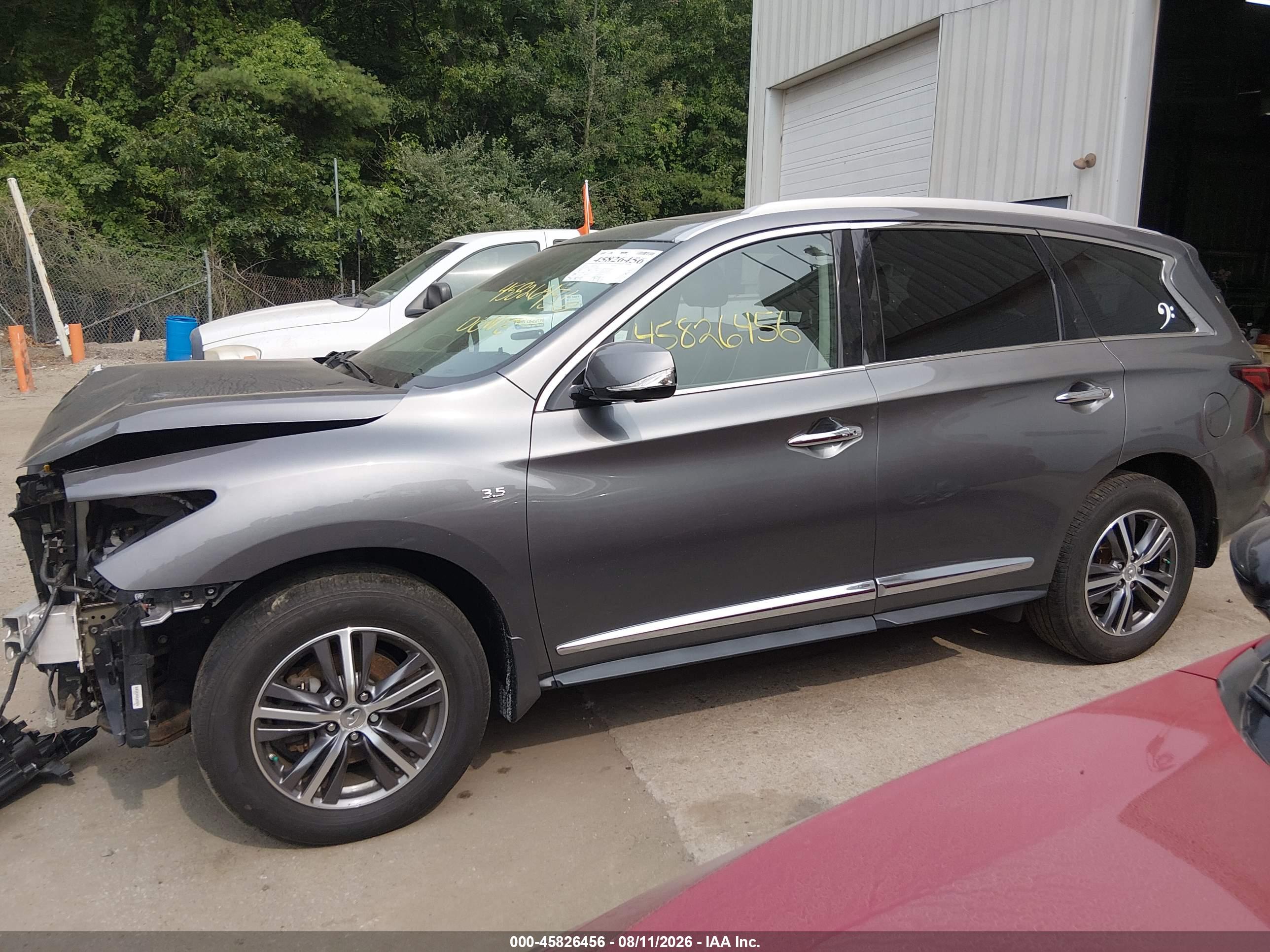 2019 INFINITI QX60 LUXE