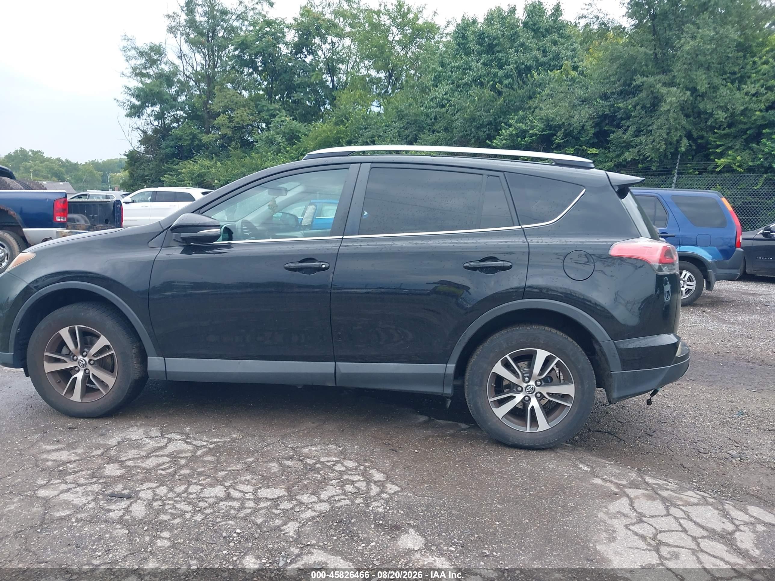2017 TOYOTA RAV4 XLE