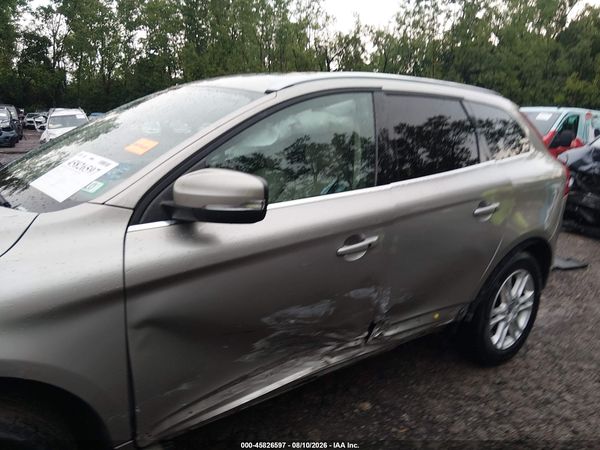 2016 VOLVO XC60 T5 PREMIER