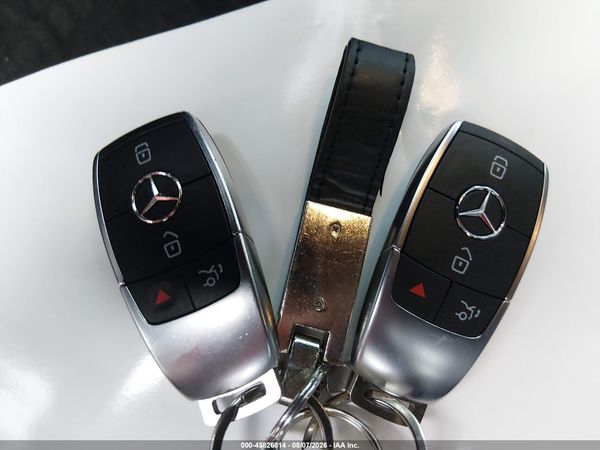 2023 MERCEDES-BENZ GLB 250 4MATIC
