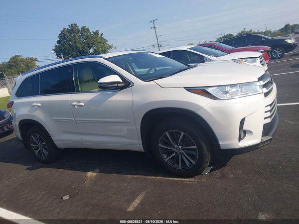 2017 TOYOTA HIGHLANDER XLE