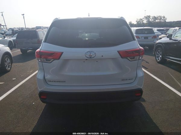 2017 TOYOTA HIGHLANDER XLE