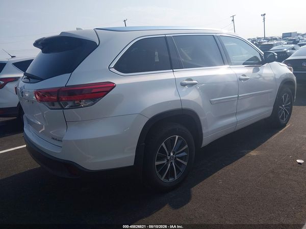 2017 TOYOTA HIGHLANDER XLE