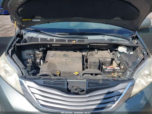 2012 TOYOTA SIENNA XLE 7 PASSENGER