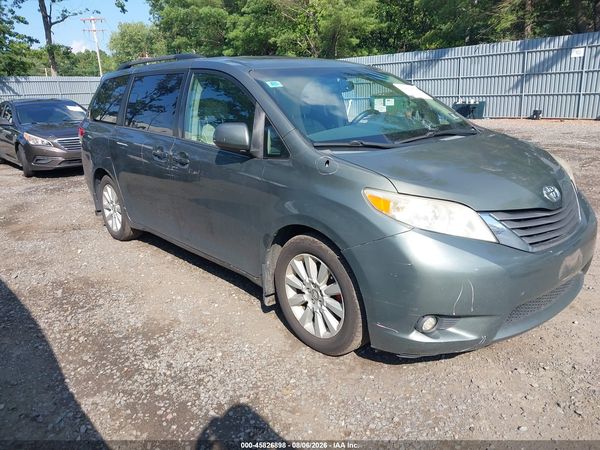 2012 TOYOTA SIENNA XLE 7 PASSENGER