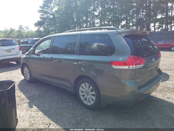 2012 TOYOTA SIENNA XLE 7 PASSENGER
