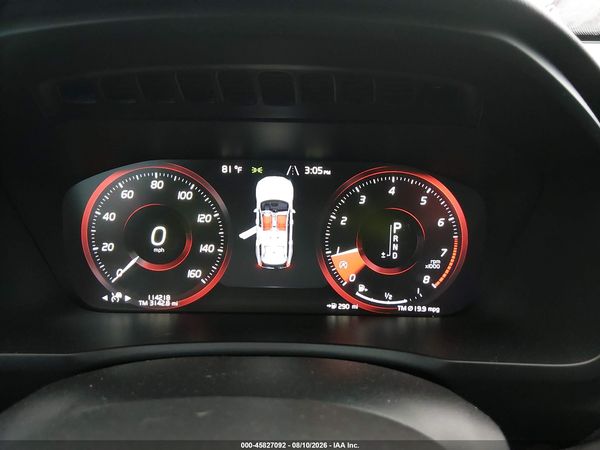 2018 VOLVO XC90 T6 MOMENTUM