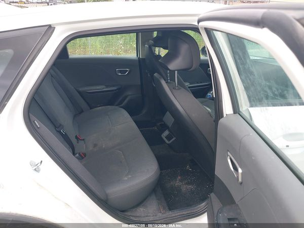 2025 KIA K4 LX