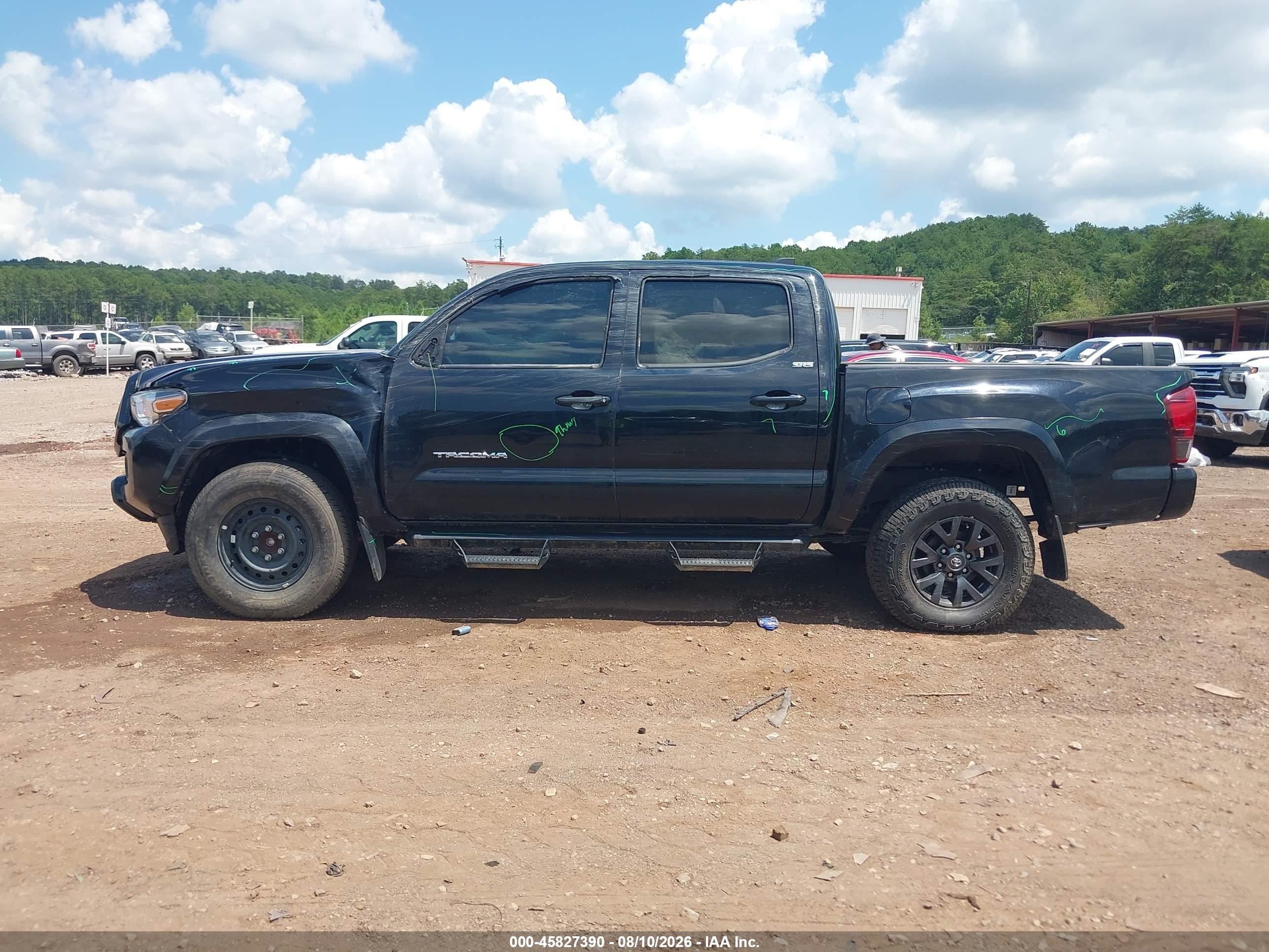 2022 TOYOTA TACOMA SR5 V6
