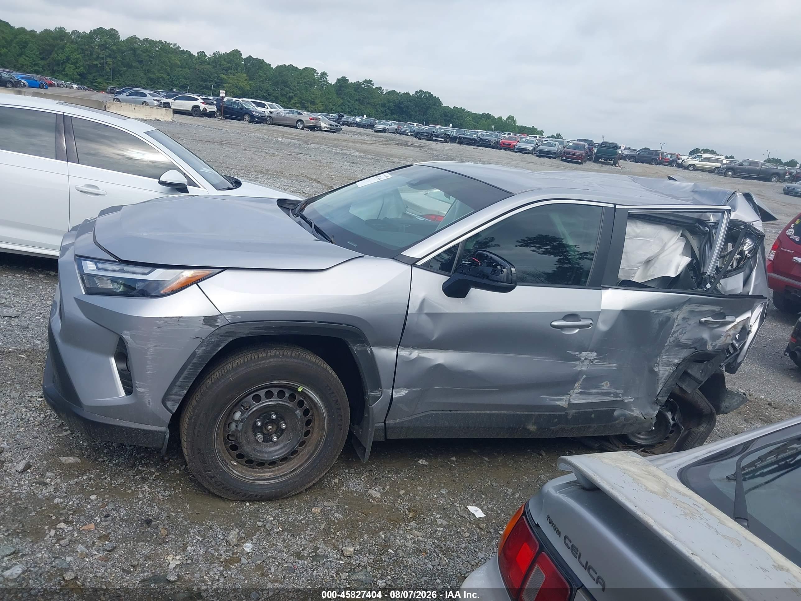 2025 TOYOTA RAV4 LE